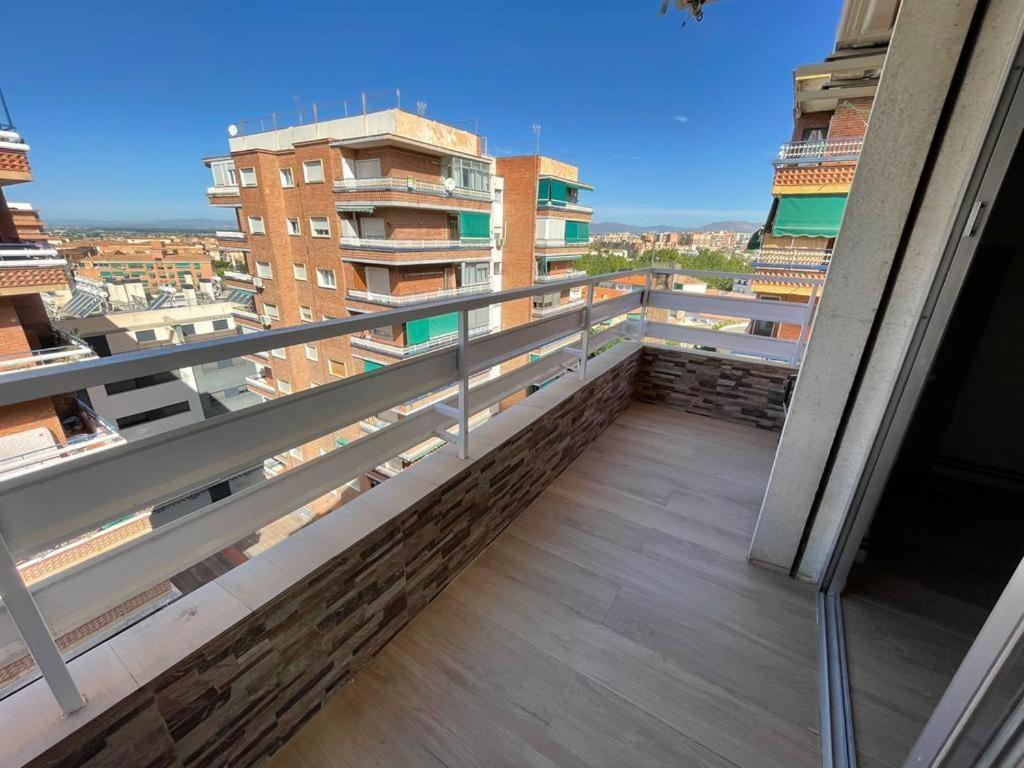 Precioso Apartamento. Buenas Vistas Y Tranquilidad Lejlighed Granada Eksteriør billede
