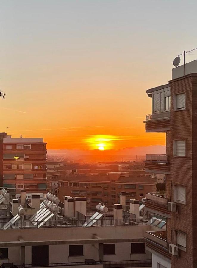 Precioso Apartamento. Buenas Vistas Y Tranquilidad Lejlighed Granada Eksteriør billede